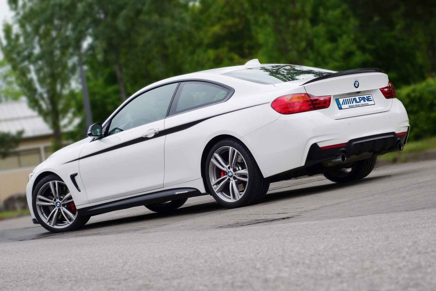 Car-HiFi Lautsprecher fahrzeugspezifisch Alpine Nachr&uuml;stsatz BMW im Test, Bild 1